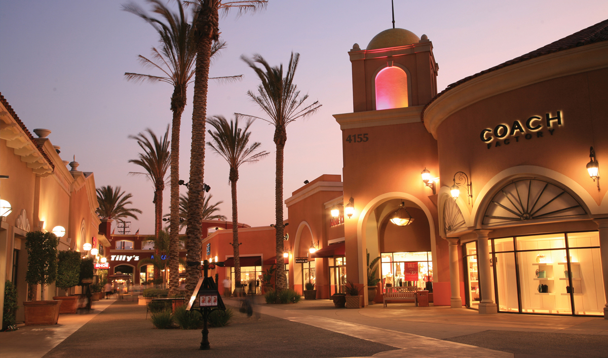 Holiday Shopping at the Premium Carlsbad Outlets