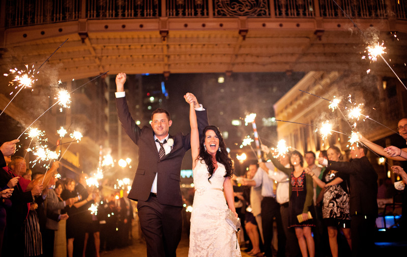 The Ultimate Guide for a Nighttime Outdoor Wedding Ceremony