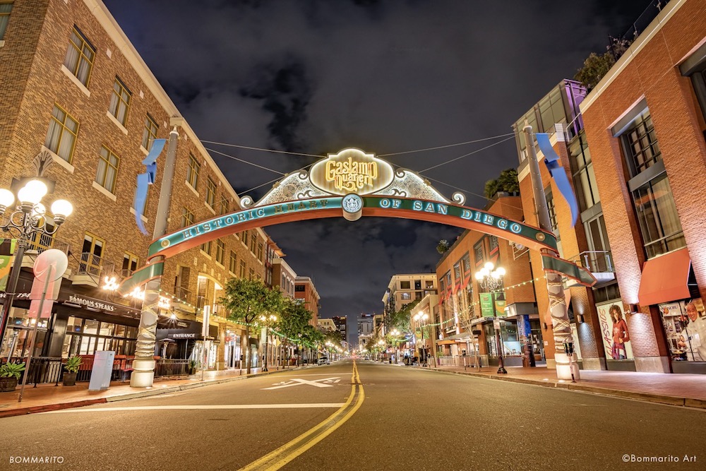 Outdoor dining in San Diego