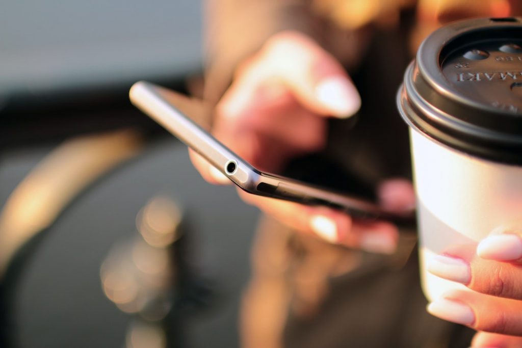 To-go coffee cups