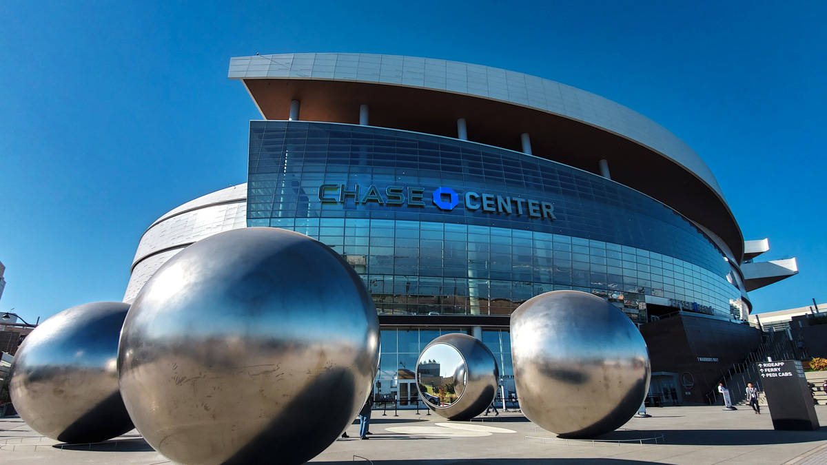 Warriors merchandise store opens at San Francisco's Westfield mall