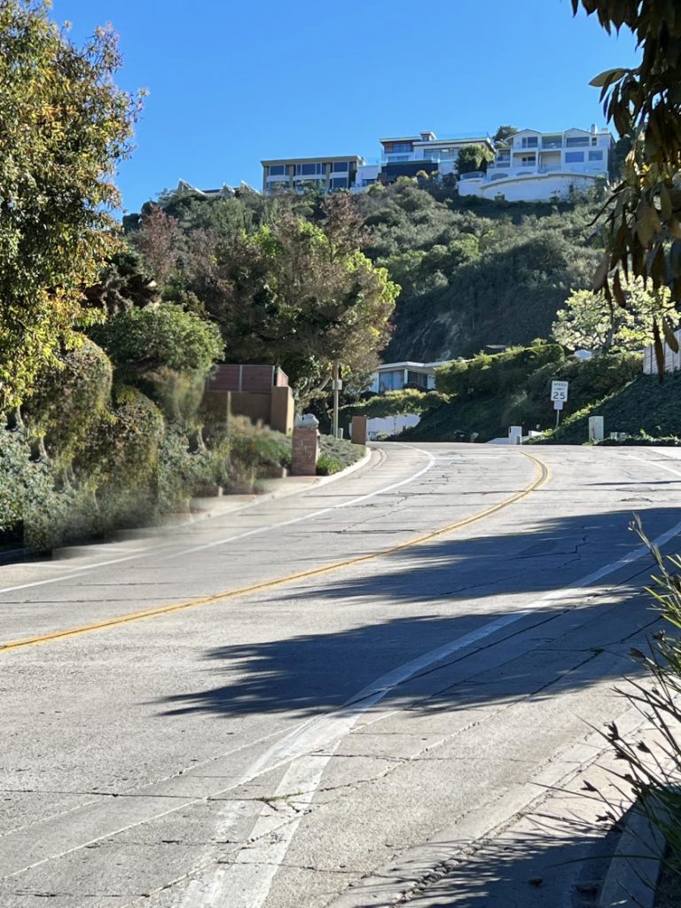 La Jolla Approves Maintenance for Via Capri