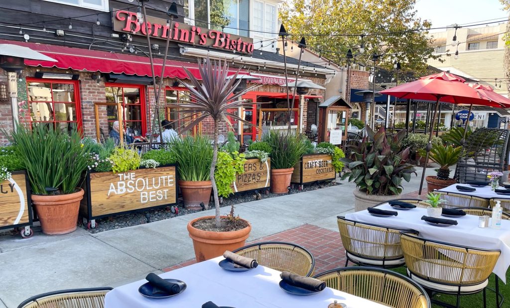 Outdoor dining at Bernini's Bistro in La Jolla