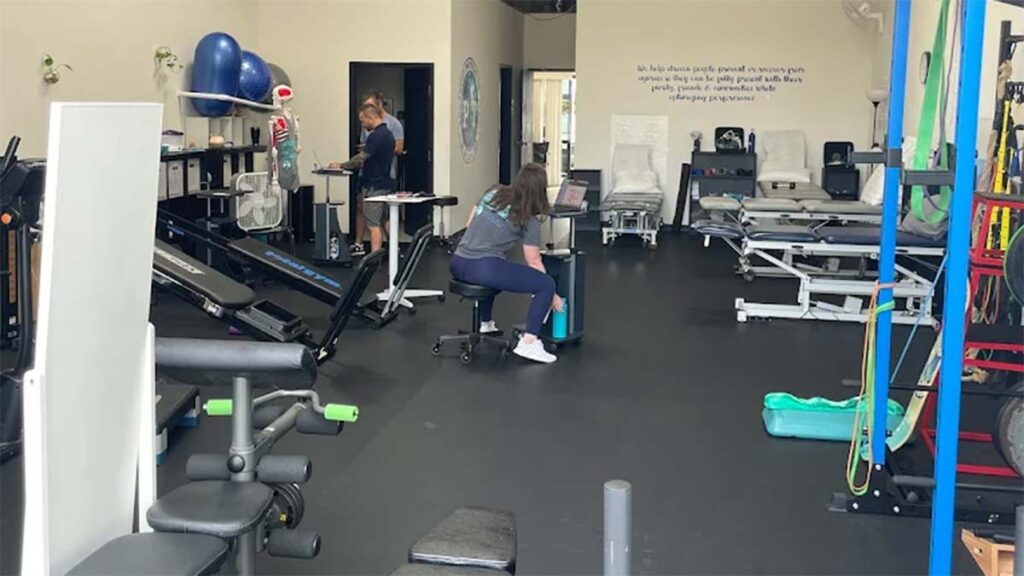 Advanced Physical Therapy & Wellness in San Diego