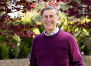 La Jolla scientist Dr. Alessandro Sette posing for a picture.
